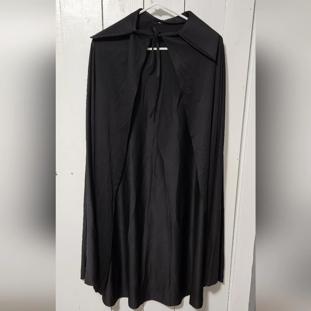 Unisex vampire cape - Picture 3 of 7